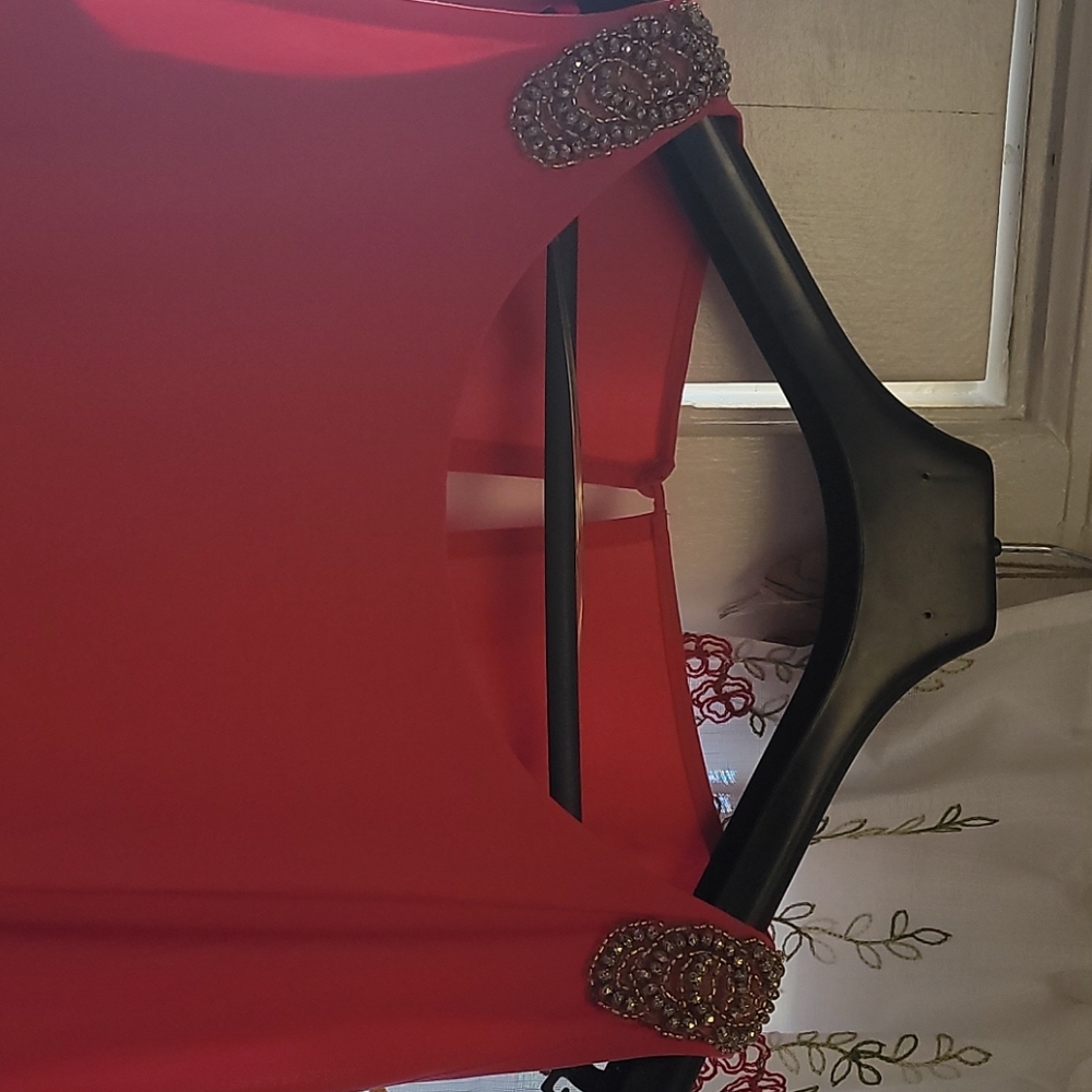 Dress - Picture 2 of 5